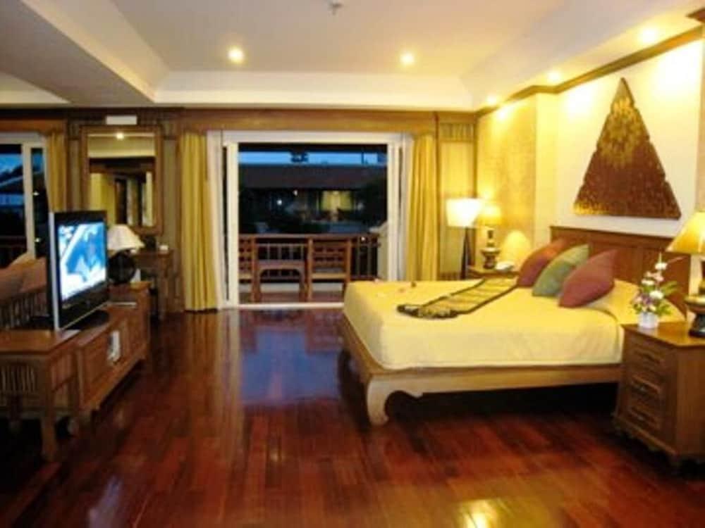 รีสอร์ท เอวาลอน บีช 4*