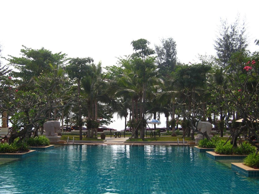 เอวาลอน บีช รีสอร์ท 4*
